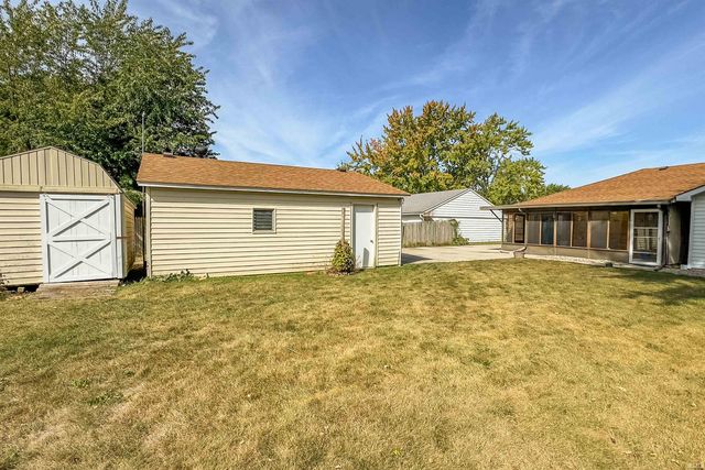 1914 Versailles Drive, Kokomo, IN 46902