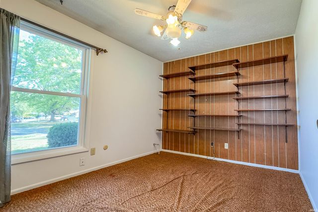 1914 Versailles Drive, Kokomo, IN 46902