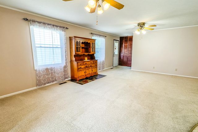 1914 Versailles Drive, Kokomo, IN 46902