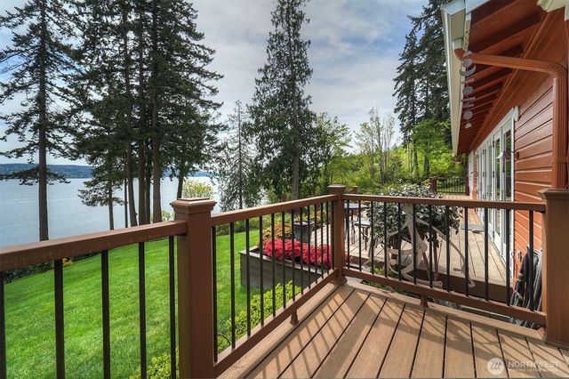 5691 Seabreeze Lane SE, Port Orchard, WA 98367