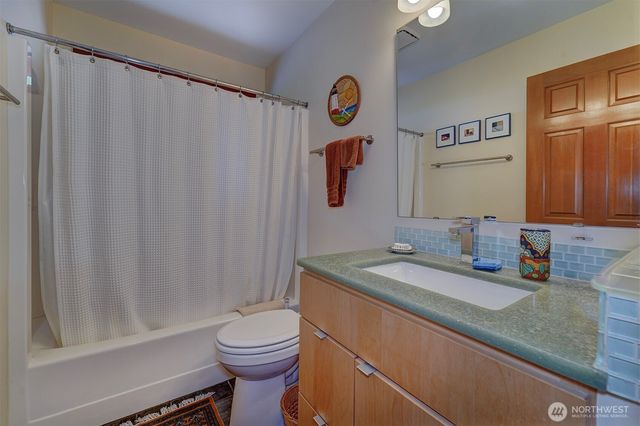 5691 Seabreeze Lane SE, Port Orchard, WA 98367