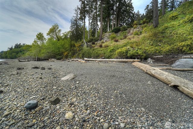 5691 Seabreeze Lane SE, Port Orchard, WA 98367
