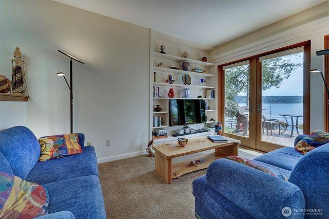 5691 Seabreeze Lane SE, Port Orchard, WA 98367