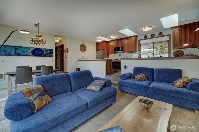 5691 Seabreeze Lane SE, Port Orchard, WA 98367