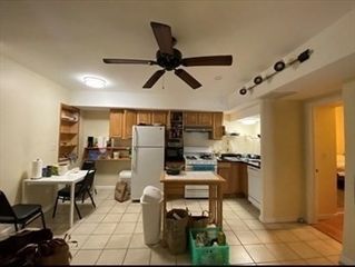 3 Wallingford Rd 1, Boston, MA 02135