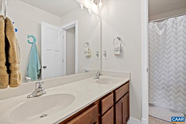 129 CHERRYWOOD CT, Zion Crossroads, VA 22942