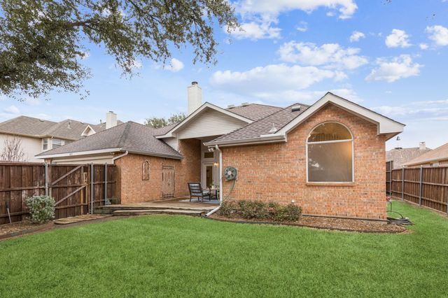 1413 Meadow Vista Drive, Carrollton, TX 75007