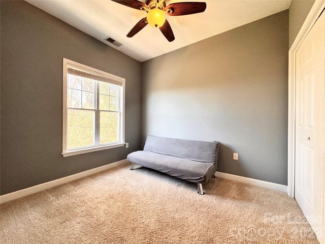 914 Hawthorne Bridge Court, Charlotte, NC 28204