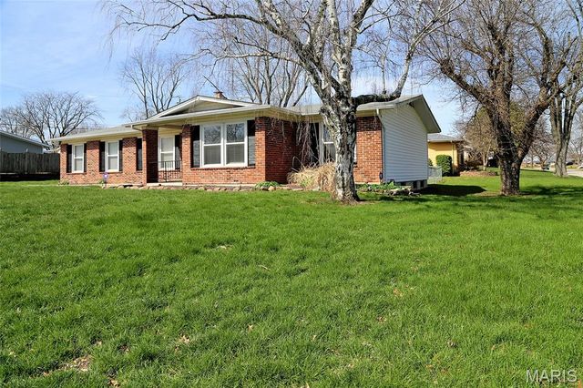 6 Tori Ann Drive, St Peters, MO 63376