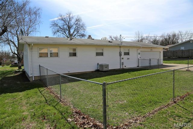 6 Tori Ann Drive, St Peters, MO 63376