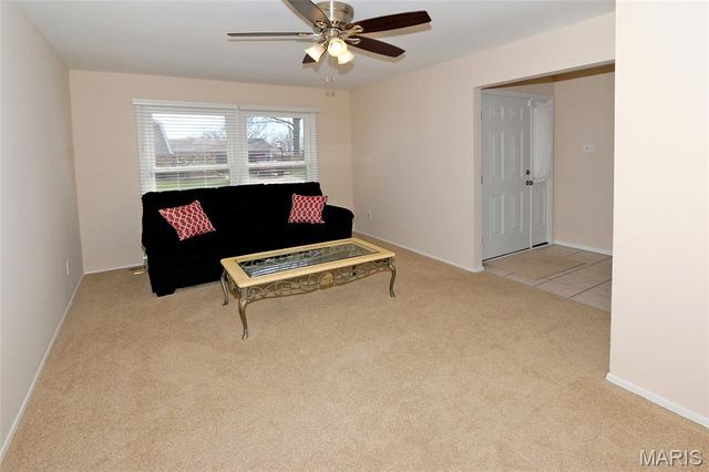 6 Tori Ann Drive, St Peters, MO 63376