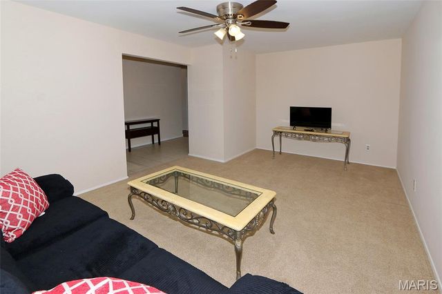 6 Tori Ann Drive, St Peters, MO 63376