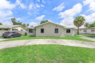 4727 Myrtle Lane, West Palm Beach, FL 33417