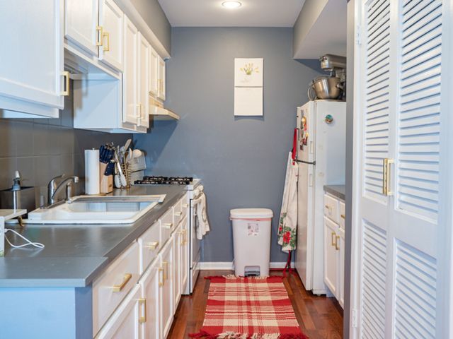 9146 W 140th Street 3NW, Orland Park, IL 60462