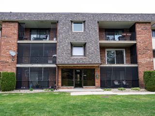 9146 W 140th Street 3NW, Orland Park, IL 60462