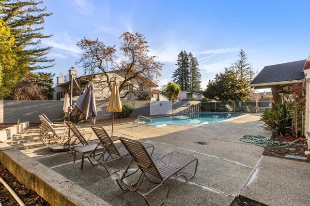 2445 Sharon Oaks Drive, Menlo Park, CA 94025