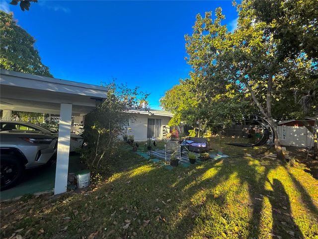 12010 SW 189th St, Miami, FL 33177