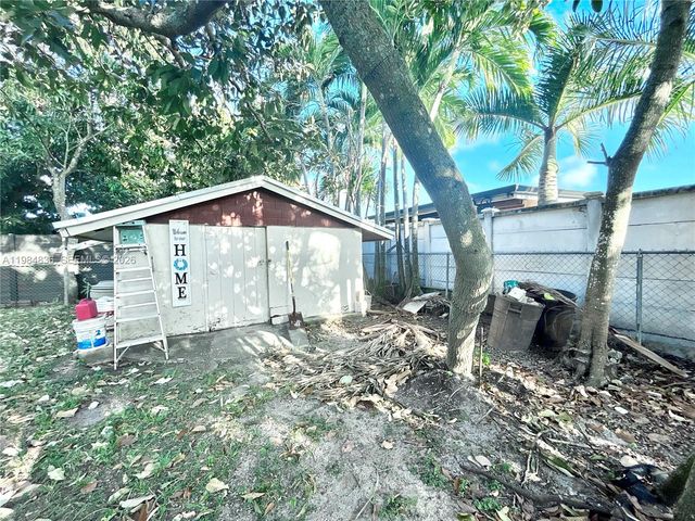 12010 SW 189th St, Miami, FL 33177