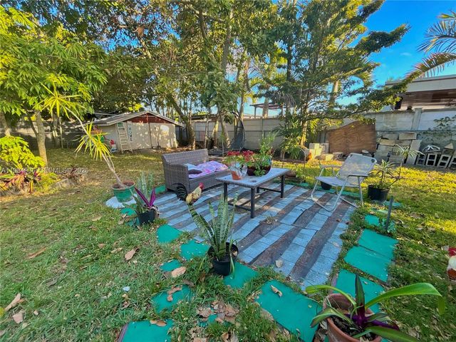 12010 SW 189th St, Miami, FL 33177