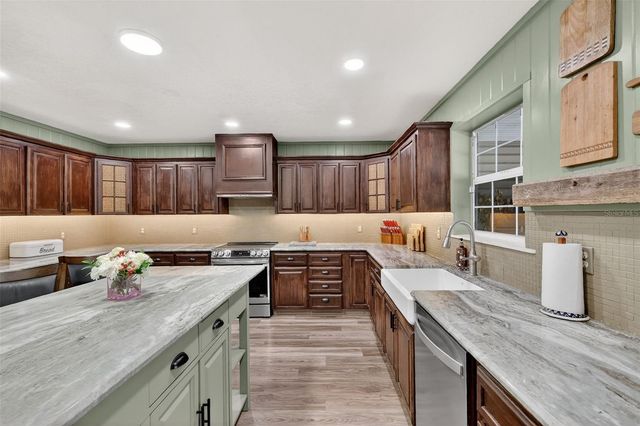 4564 COUNTY ROAD 103G, Oxford, FL 34484