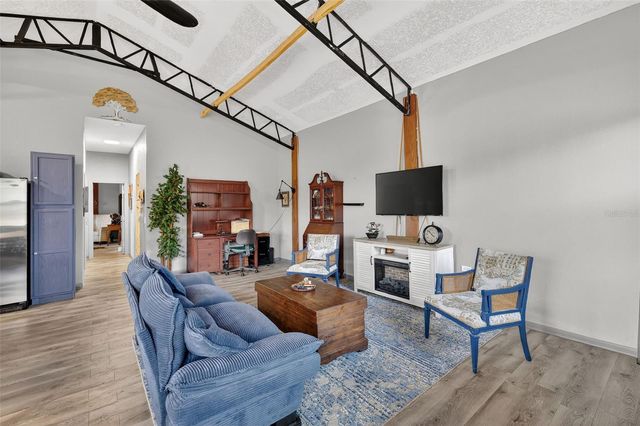 4564 COUNTY ROAD 103G, Oxford, FL 34484