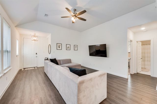 1321 Shire Drive, Aubrey, TX 76227