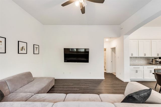 1321 Shire Drive, Aubrey, TX 76227