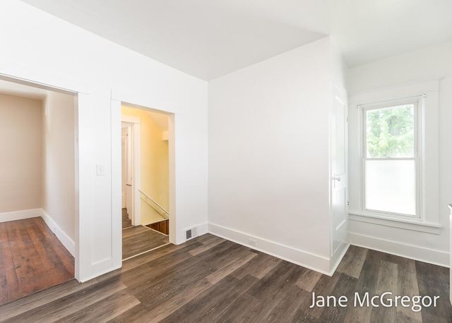 2023 Henry Street, Muskegon, MI 49441