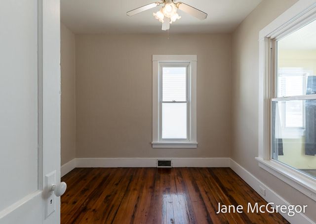 2023 Henry Street, Muskegon, MI 49441