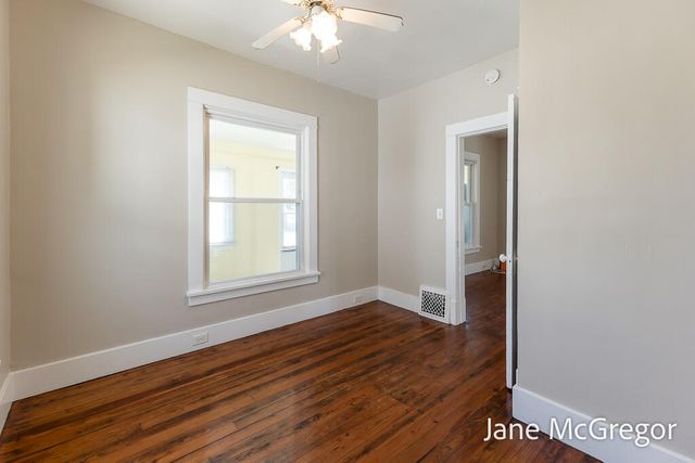 2023 Henry Street, Muskegon, MI 49441