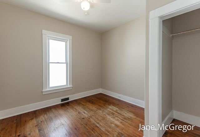 2023 Henry Street, Muskegon, MI 49441