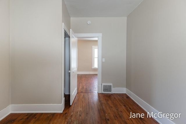 2023 Henry Street, Muskegon, MI 49441