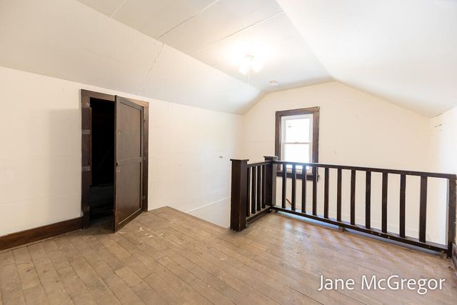 2023 Henry Street, Muskegon, MI 49441