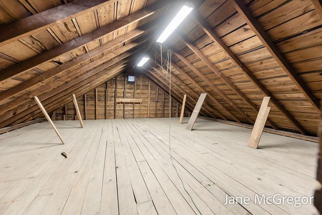 2023 Henry Street, Muskegon, MI 49441