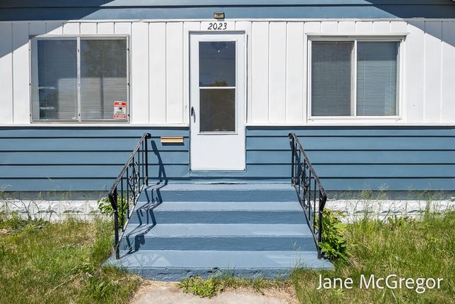 2023 Henry Street, Muskegon, MI 49441