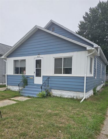 2023 Henry Street, Muskegon, MI 49441