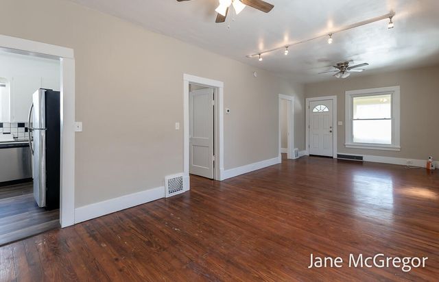 2023 Henry Street, Muskegon, MI 49441