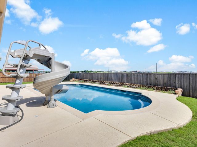 205 King George Road, Ponder, TX 76259