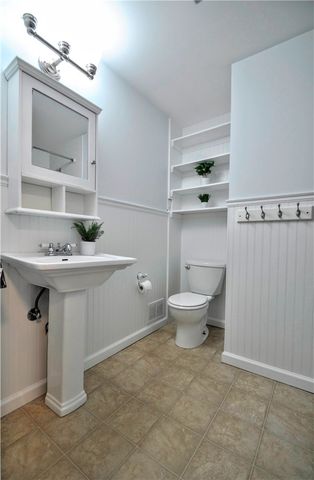1313 Star Ridge Dr, Upper St Clair, PA 15241