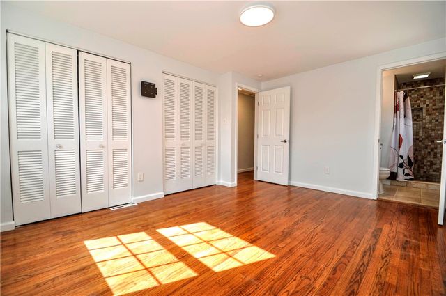 1313 Star Ridge Dr, Upper St Clair, PA 15241