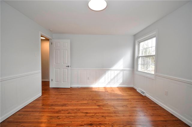 1313 Star Ridge Dr, Upper St Clair, PA 15241