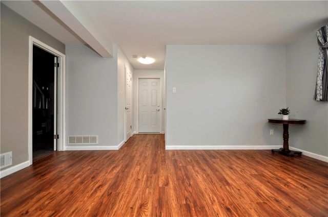 1313 Star Ridge Dr, Upper St Clair, PA 15241