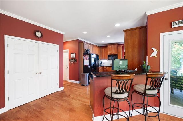 406 Mountain Point, Canton, GA 30115