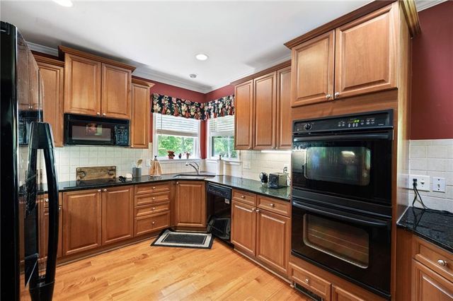 406 Mountain Point, Canton, GA 30115