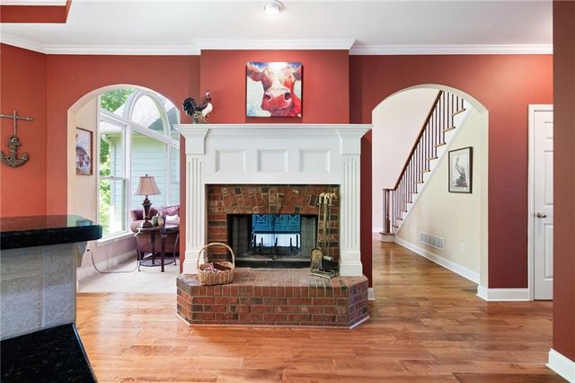 406 Mountain Point, Canton, GA 30115