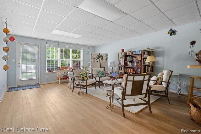 731 E Bluff Court, Rochester Hills, MI 48307