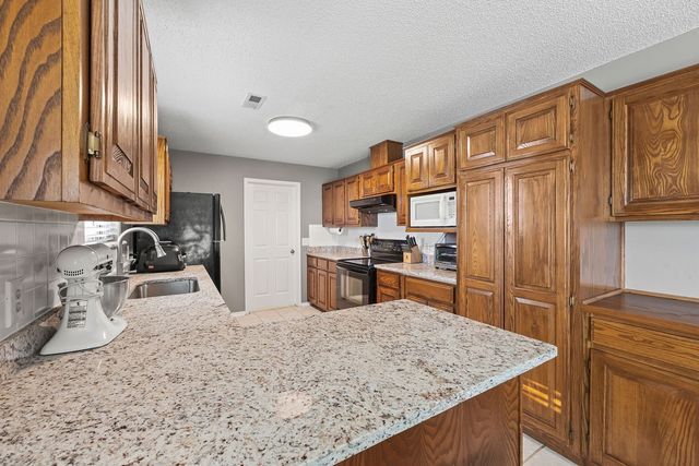 2399 Cardinal Drive, Springdale, AR 72764