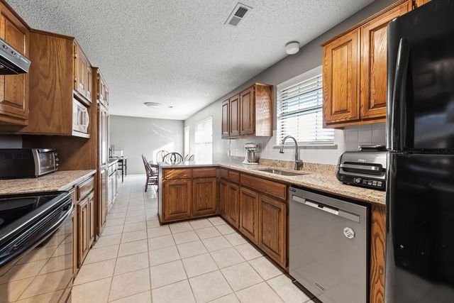 2399 Cardinal Drive, Springdale, AR 72764