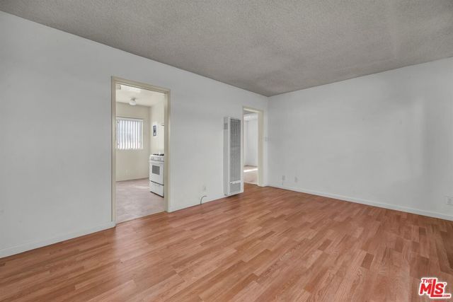 2206 Oak Street, Santa Monica, CA 90405