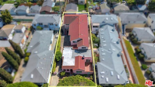 2206 Oak Street, Santa Monica, CA 90405